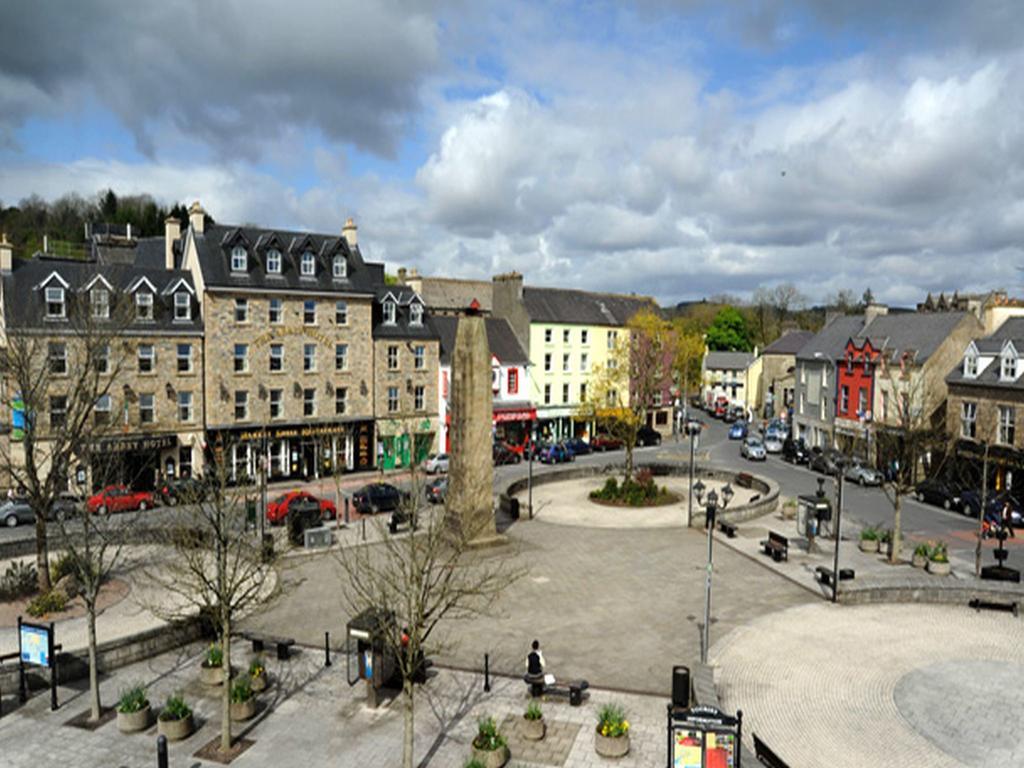 Donegal Town Central Hotel Donegal מראה חיצוני תמונה
