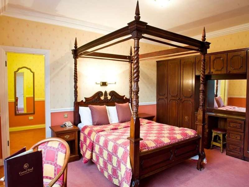 Donegal Town Central Hotel Donegal מראה חיצוני תמונה