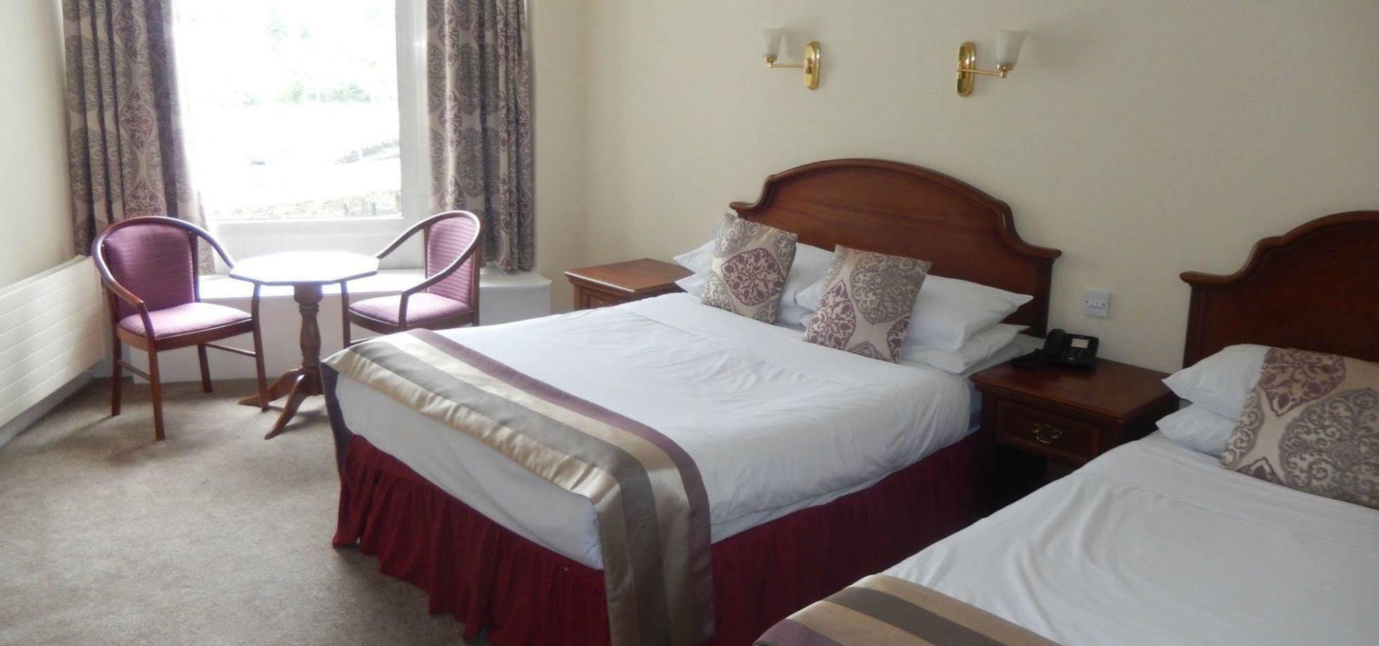 Donegal Town Central Hotel Donegal מראה חיצוני תמונה