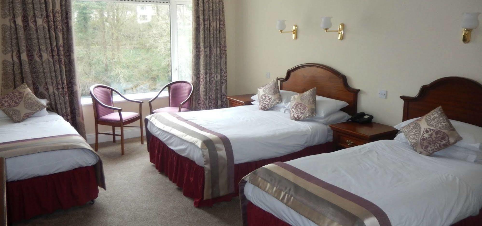 Donegal Town Central Hotel Donegal מראה חיצוני תמונה